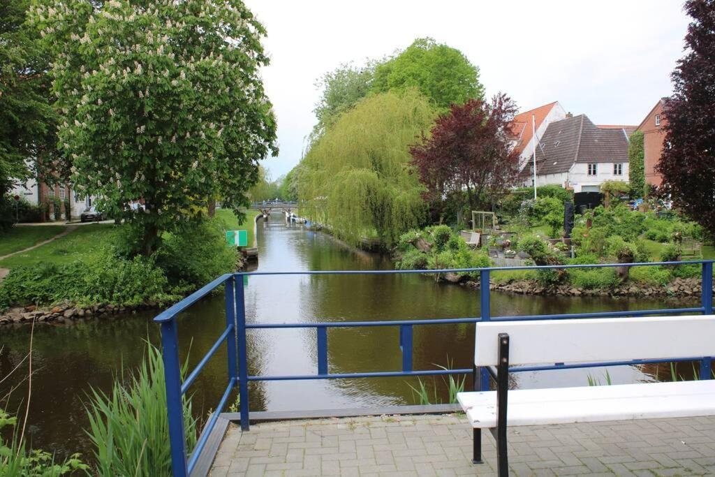 Hollaender Flair Friedrichstadt Extérieur photo